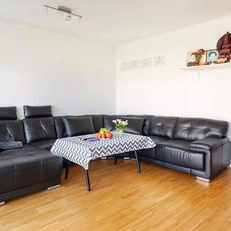 Privatzimmer Mit Balkon-Richtung Messe Hannover Exteriör bild