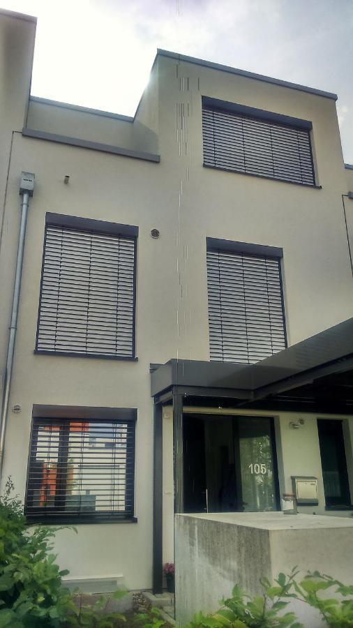 Privatzimmer Mit Balkon-Richtung Messe Hannover Exteriör bild