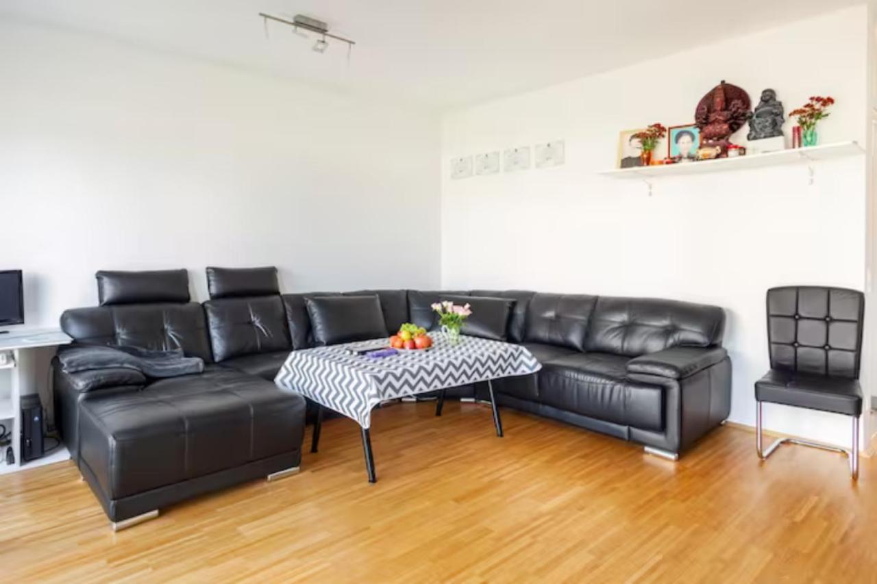 Privatzimmer Mit Balkon-Richtung Messe Hannover Exteriör bild